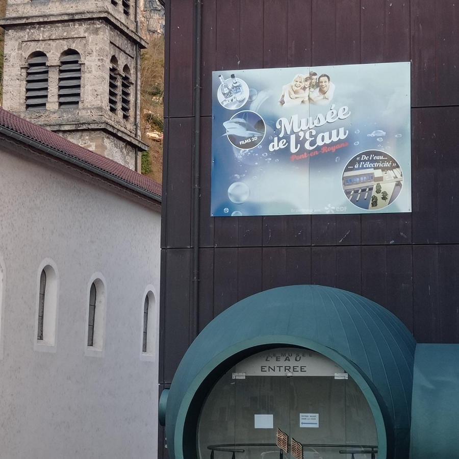 Au Bonheur Suspendu Pont-en-Royans Exterior foto
